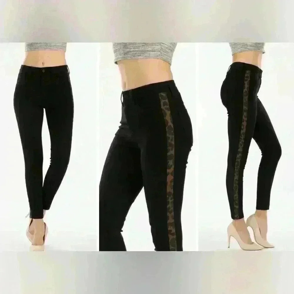 Black jean with cheetah detail